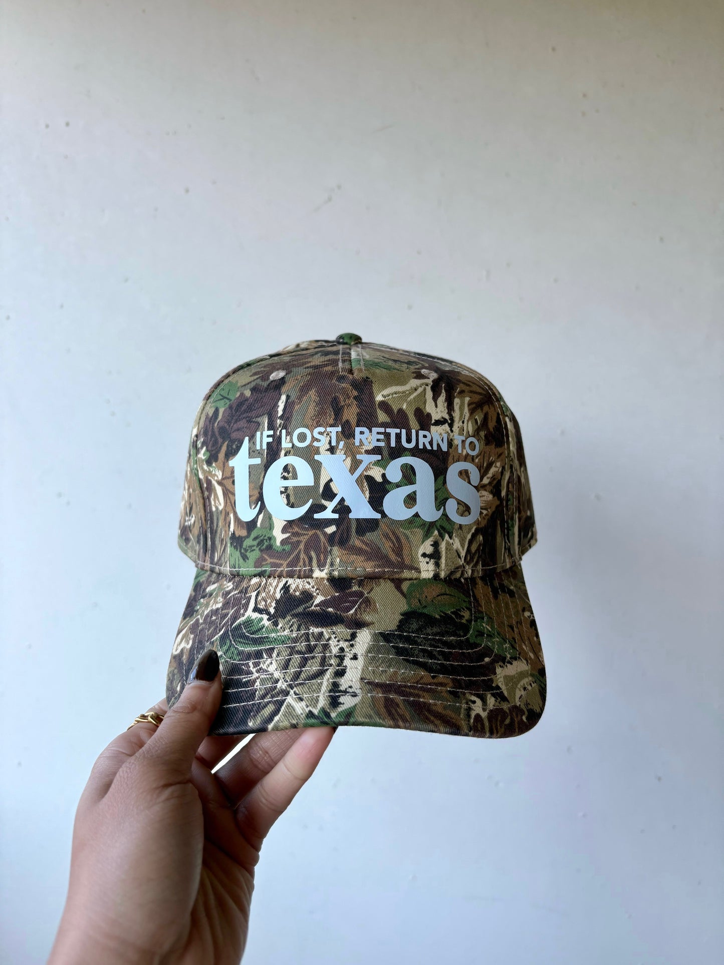 If Lost, Return to Texas Hat